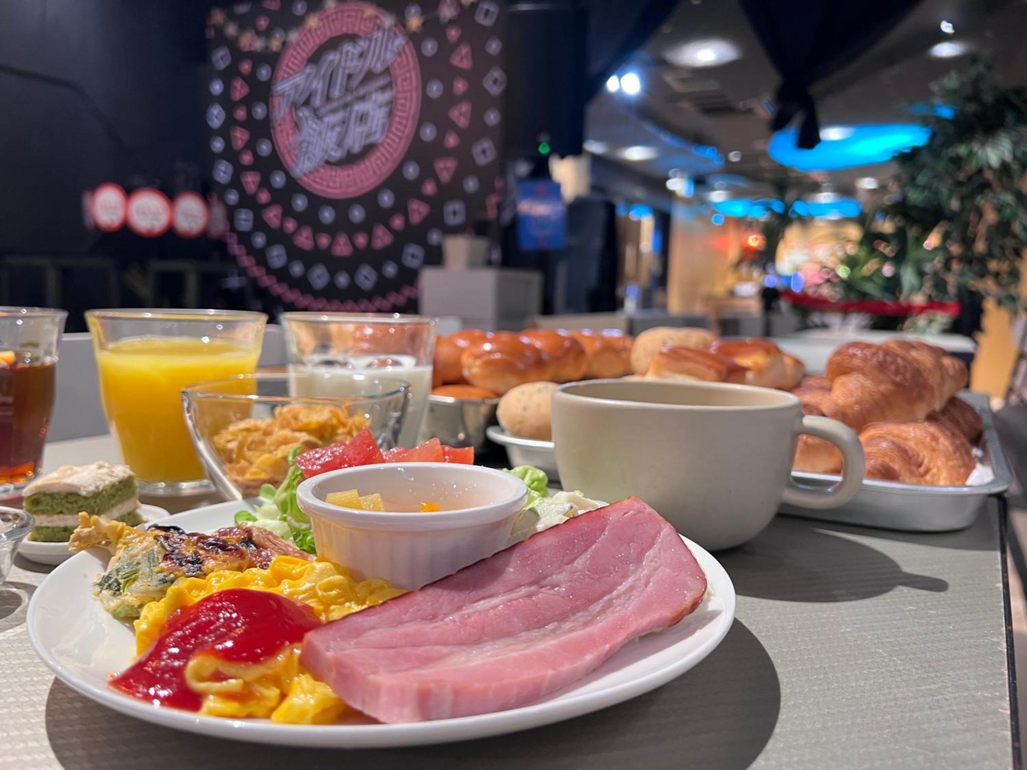 Henn Na Hotel Osaka Namba Zewnętrze zdjęcie